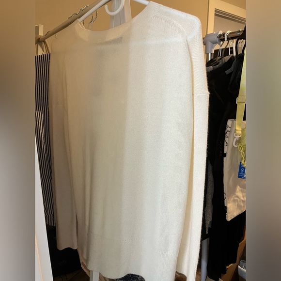 Theory feather cashmere sweater - Picture 6 of 7